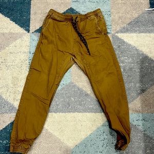 Khaki joggers tight fit for great style breathable and stretchy!